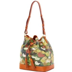 DOONEY & BOURKE CAMOUFLAGE DUCK DRAWSTRING SHOULDE